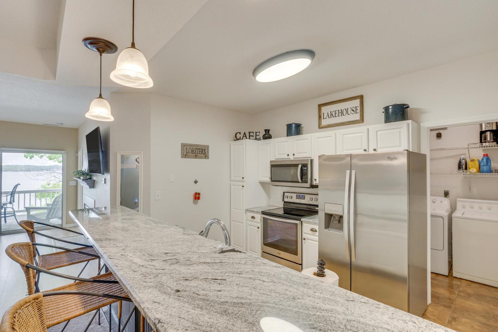 Townhouse With Shared Dock On Lake Of The Ozarks! エクステリア 写真